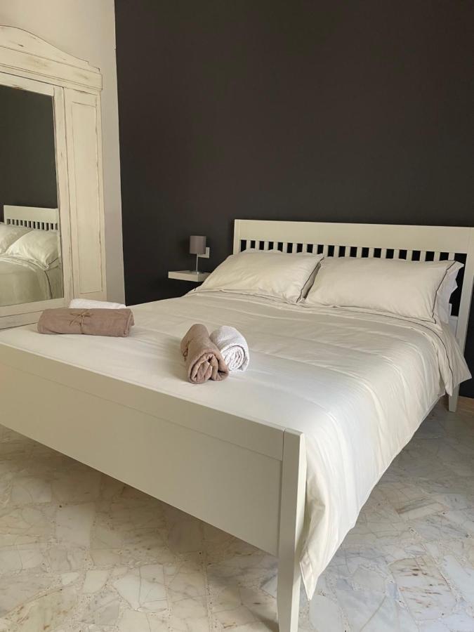 Suite 22 Bari Exteriör bild