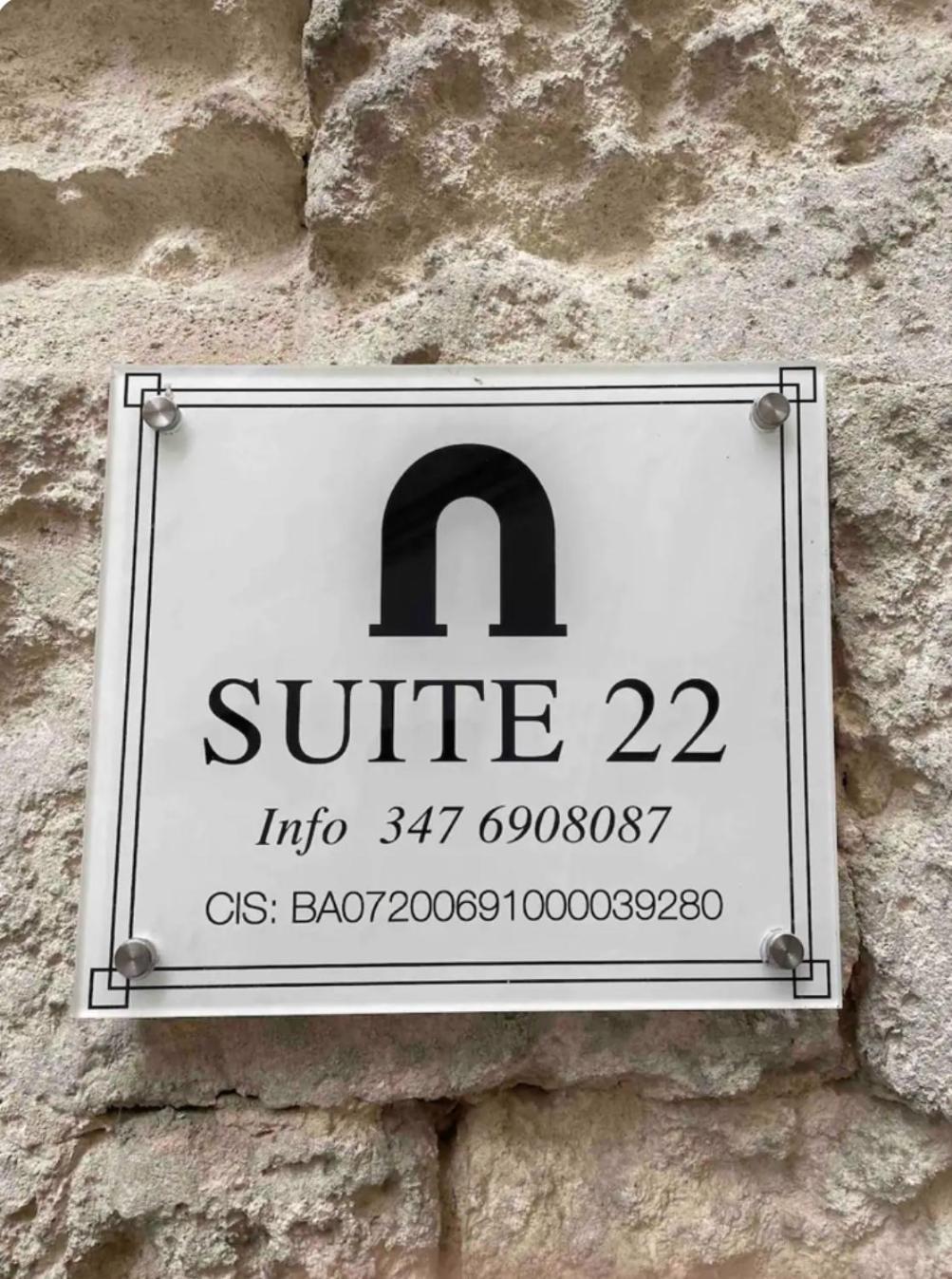 Suite 22 Bari Exteriör bild